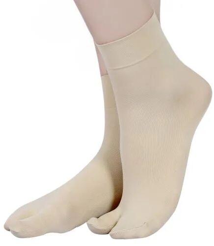 Plain Ladies Nylon Socks, Size : Free