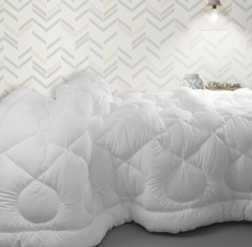 Josiah Quilt Cover, Feature : Comfortable
