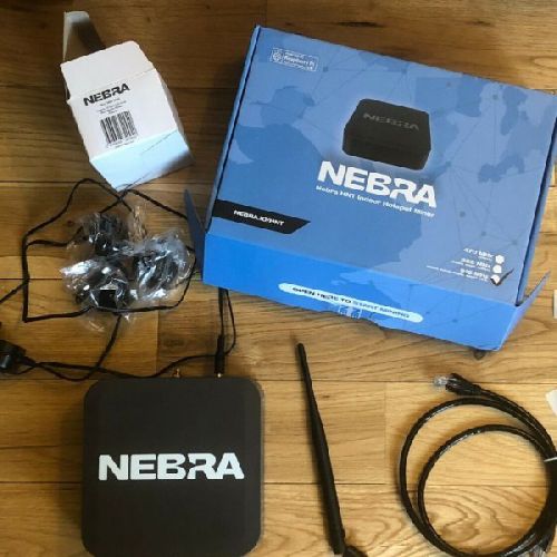 Bobcats 300 Helium Wifi Hotspot Device, Packaging Type : Black