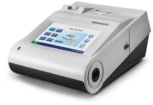 Blood Gas Analyzer, For Laboratory Use, Model Name/Number : i15