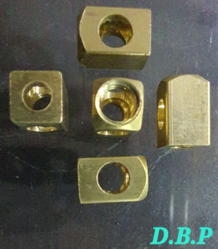 Brass Single Threading Terminal Connector, For Electricity Distribution, Feature : Proper Working, Superior Finish