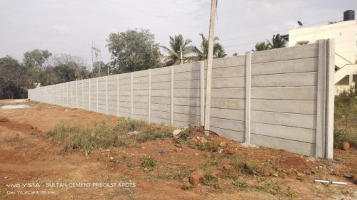 White Plain Polished Precast Concrete Compound Wall, For Construction
