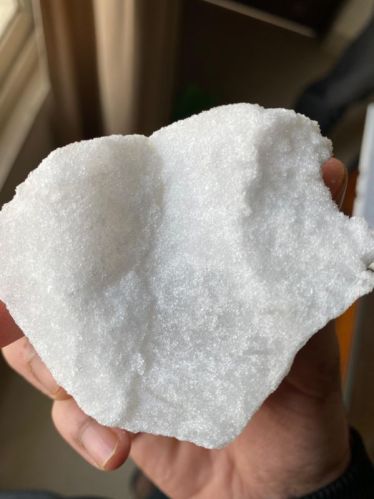 White Granules Sugar Granular Quartz, For Chemicals, Shelf Life : 1Year