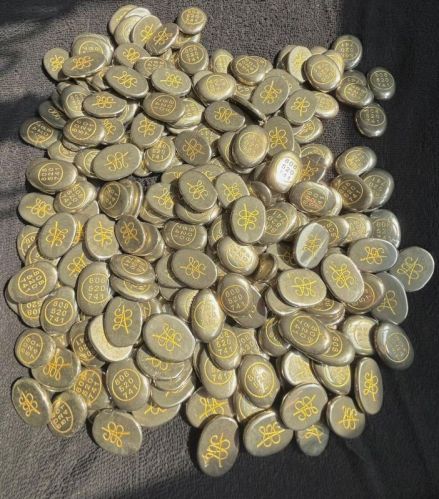 Saini Agate Pyrite Zibu Coin, Color : Golden