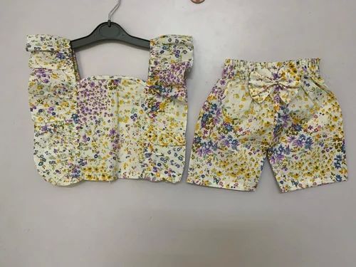 Printed Hosiery Sleeveles Girls Top Shorts, Technics : Attractive Pattern