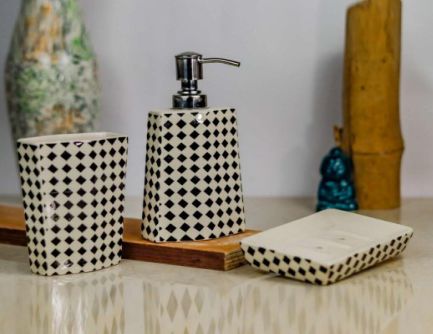 Printed Polished Wine Bottle Shape Ceramic Bathroom Set Antique
