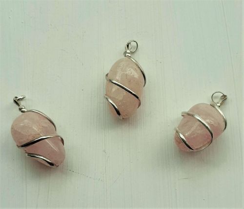 Rose Quartz Tumbled Pendant, Specialities : Great Design, Fine Finished, Elegant Attraction, Attractive Design