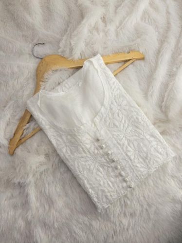 Ladies Chikan Kota Cotton Kurti, Technics : Machine Made