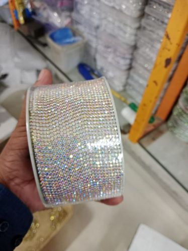 Rhinestone Cup Chain, Gender : Female