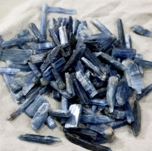 Lumps Natural Non Coated Kyanite Rough Gemstones, For Jewellery, Size : 20-30mm, 30-40mm, 40-50mm