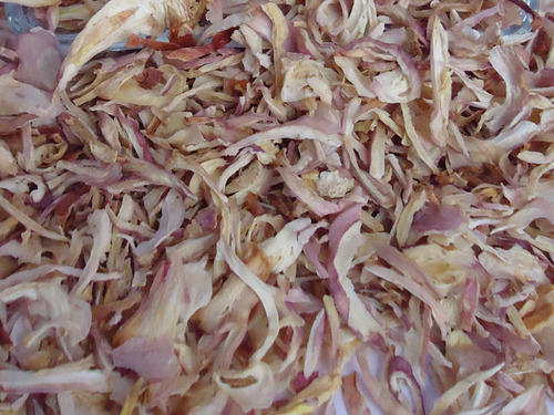 Dehydrated Pink Onion Kibbled, Packaging Type : PP Bag