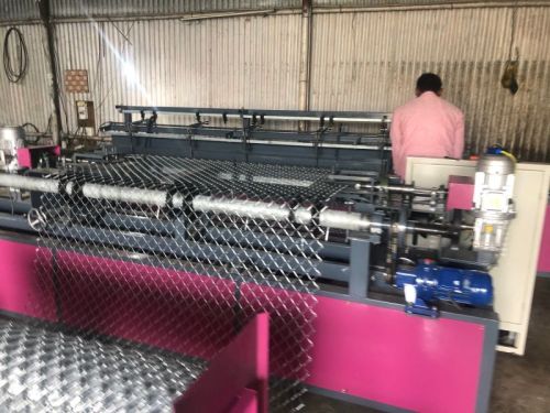 Pink Automatic Wire Mesh Fencing Machine, For Industrial, Voltage : 440 V