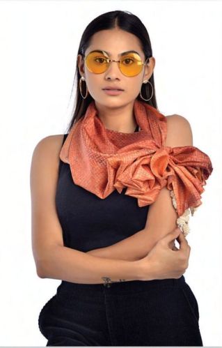 Plain 50-100 Gm Orange Silk Long Scarf, Packaging Type : Poly Bag