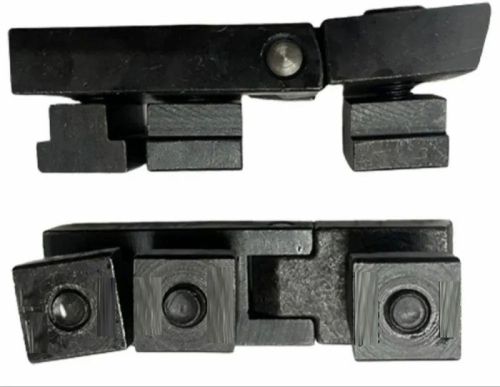 Retangular Manual Mild Steel Low Height Pinch Clamp, For Automobile Industry, Packaging Type : Packet