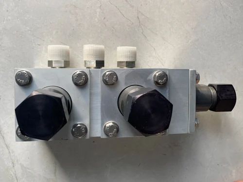 Rectangle 50Hz SF6 Distribution Block, For Industries, Feature : Excellent Reliabiale, Light Weight