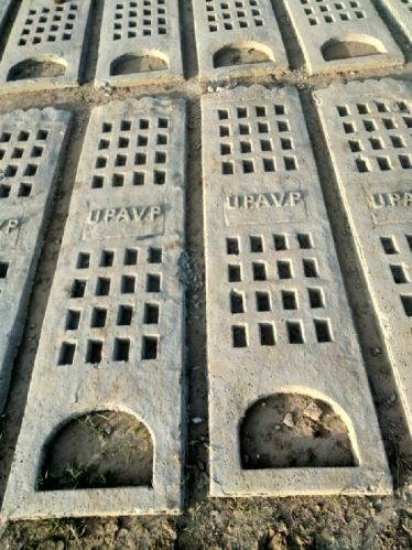 Gray Square RCC Tree Guards, For Garden, Width : 50 Mm