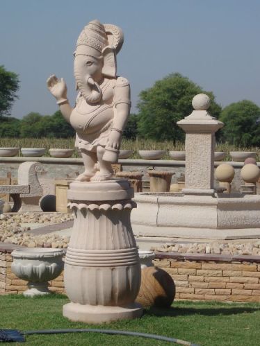 Marble Lord Ganesha Statue On Pillar, For Outdoor, Feature : Long Life