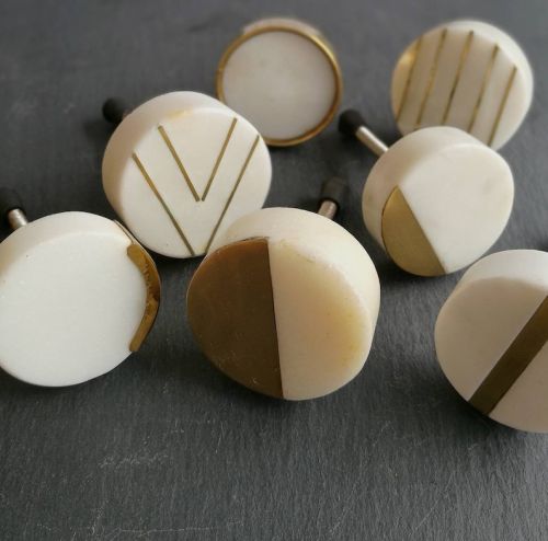 Polished Marble Drawer Knobs, Shape : Round, Square