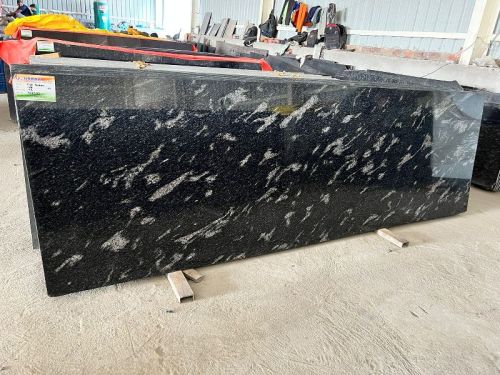 78sq Feet Fish Black Granite Slab, For Vases, Vanity Tops, Kitchen Countertops, Flooring, Specialities : Stylish Design