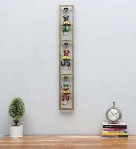 3 Metal Cap Lady Vertical Wall Decor Frame