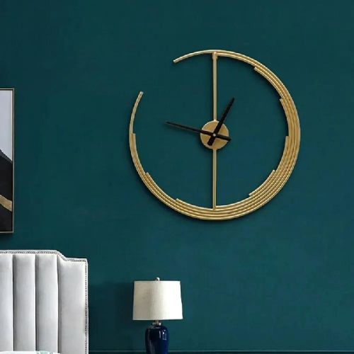 Metal Round Wall Decor Clock, For Home, Office, Decoration, Specialities : Seamless Design, Scratch Proof