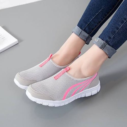 250-300gm Ladies Sports Shoes, Feature : Comfortable, Durable