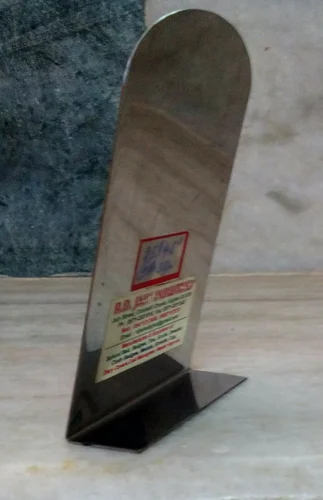 Polished Metal School Mono Stands, Feature : High Quality, High Tensile, Lightweight