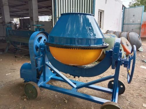 Semi Automatic Diesel Engine Concrete Mixer Machine, Output Capacity : 7 Cft