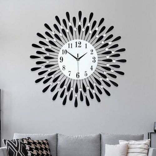 Analog Acrylic Metal Wall Clock, For Home, Office, Decoration, Specialities : Seamless Design, Scratch Proof