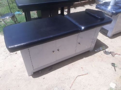 Polished Wooden Facial Bed, Style : Modern