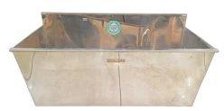 SS-3106 Stainless Steel Surgical Scrub Sink, Shape : Rectangular