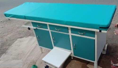 Rectangular Examination Table With Storage Cabinet, For Hospital