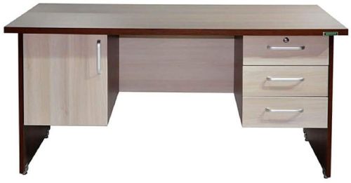 Polished Wooden Office Table, Feature : Termite Proof, Good Quality