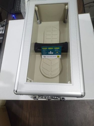 Rectangular SILVER Automatic Shoe Cover Dispenser, For School, Office, Hotel, Capacity : 900-1000ml