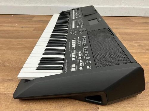 Yamaha psr-sx900 61-key High-level Arranger Workstation Keyboard