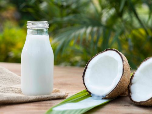 Coconut Milk, Purity : 100%