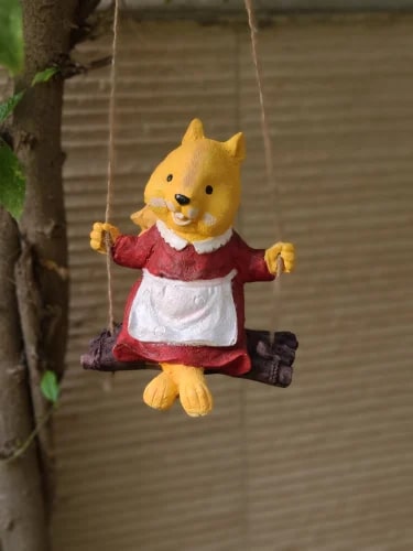 Polyresin Squirrel Hanging Garden Decor, For Decoration Use
