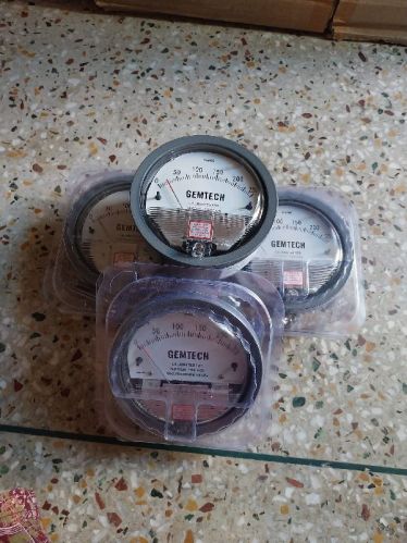 GEMTECH Mini Differential Pressure Gauges, For Pharmaceutical Industries