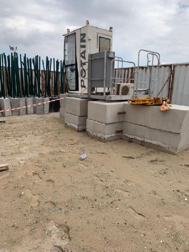 Potain Tower Crane, Condition : Used, Packaging Type : Yellow