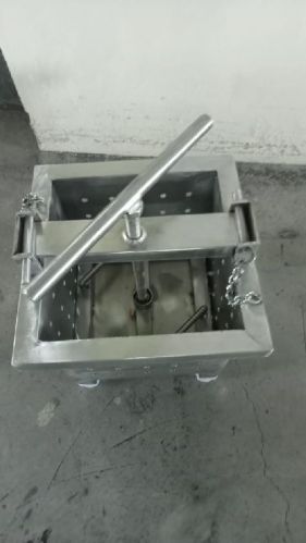 Manual Paneer Press Machine, Capacity: 5 Kg Per Batch