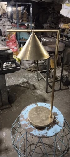 Brass Table Lamp, For Decoration, Pattern : Plain