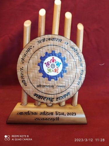 Chivar Bamboo Finger Trophy