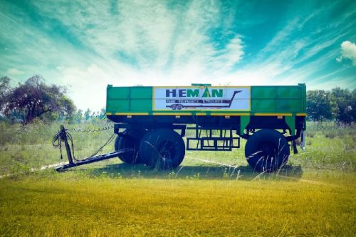 Manual Rectangular R-4 18 Ton Agriculture Trailer, For Moving Goods, Size : 10-15ft, 15-20ft, 20ton