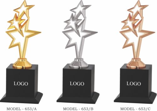 Piru Pooja Shiny Finish White Metal Star Trophy 652, For Award Ceremony, Corporate Gifting, Feature : Attractive Designs