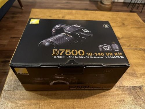 Nikon D7500 20.9MP Digital SLR Camera, Certification : ISO 9001:2008