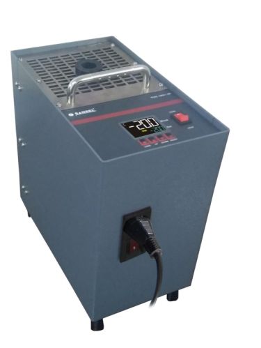 Miniature Dry Block Temperature Calibrator