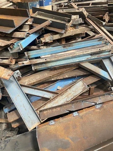 Black mild steel angle scraps