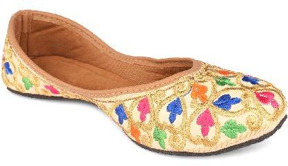 Kids Footwear, Size : Medium, Small