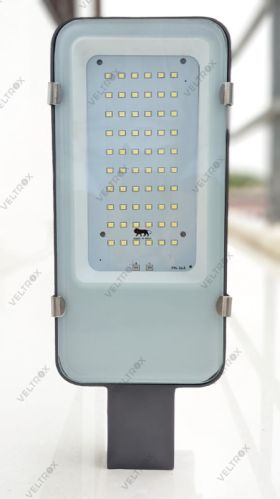 Veltrox 18-100w Glass Street Light