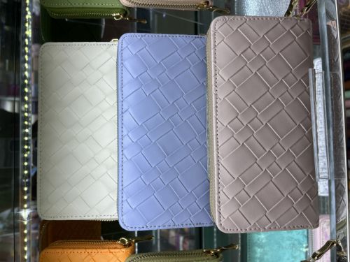 Rexine Leather Ladies Wallets, Design Type : Plain, Gender : Kids